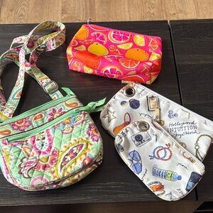 Resellers bundle bags as is rehab